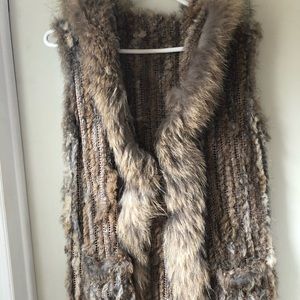 Sleeveless jacket. Rabbit fur